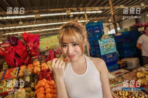 AISS爱丝(钻石版) - 资源、作品，索菲的独自等待：等得出来人间烟火，可能也等出了点小怨念。