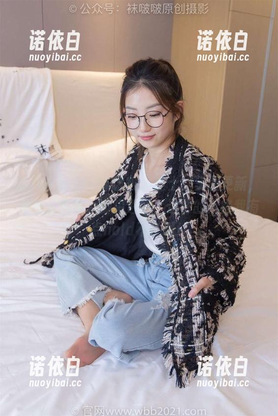BoBoSocks袜啵啵-芝士 BoBoSocks袜啵啵 - 芝士的美图更新,薄肉丝再现,脚尖透明,这样的风格我有点hold不住啊!