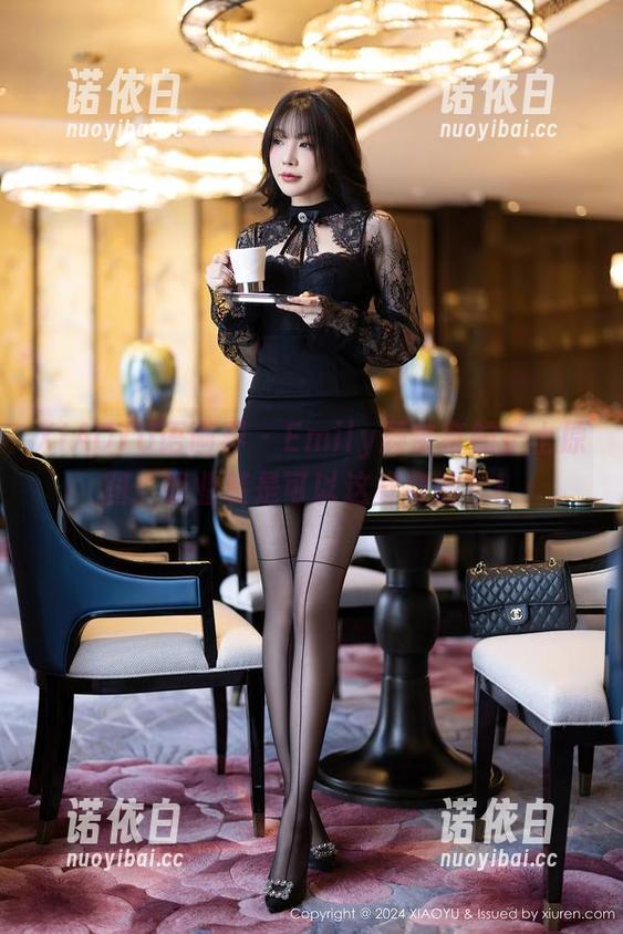 XIAOYU语画界-Emily顾奈奈 XIAOYU语画界 - Emily顾奈奈的护士原图:职业装是可以这样穿的?!