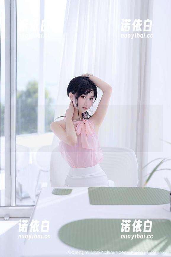 Xiuren秀人网-Jennifer小若 Xiuren秀人网 - 整个秋冬都在找毛衣,Jennifer小若的写真集是最好选择,快来下载!