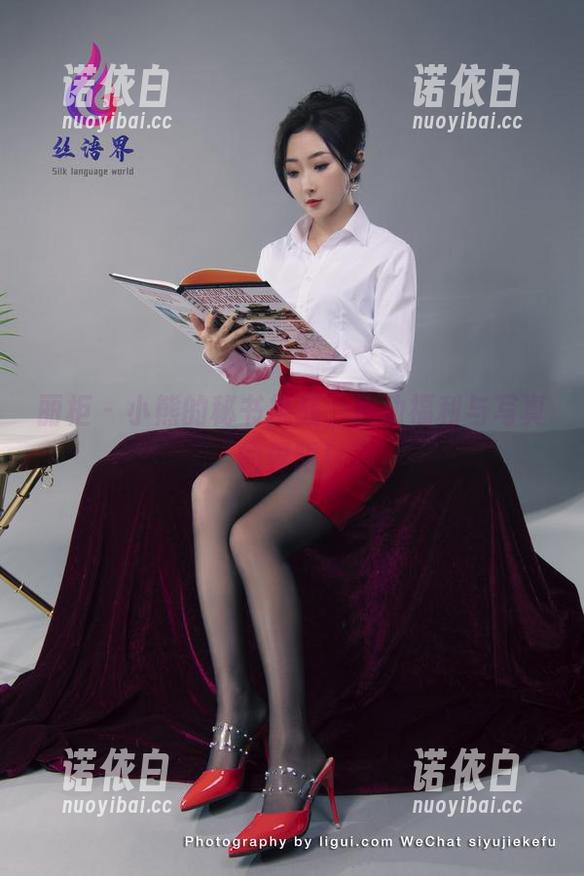 丽柜-小熊 丽柜 - 小熊的秘书挑战,推动福利与写真的界限!