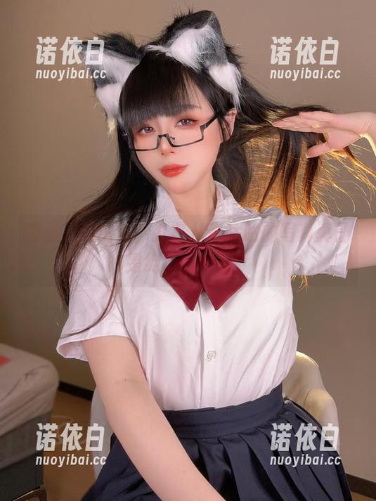 九言从不咕咕 蕾丝随意铺陈,九言从不咕咕的写真真的是绝对的调皮。