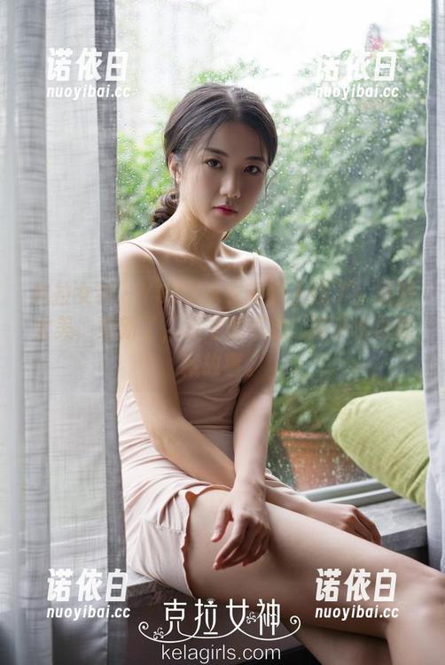 克拉女神 - YOYO泳衣新版上线了！原图太美，更新了，我才意识到...原来水也能藏故事。
