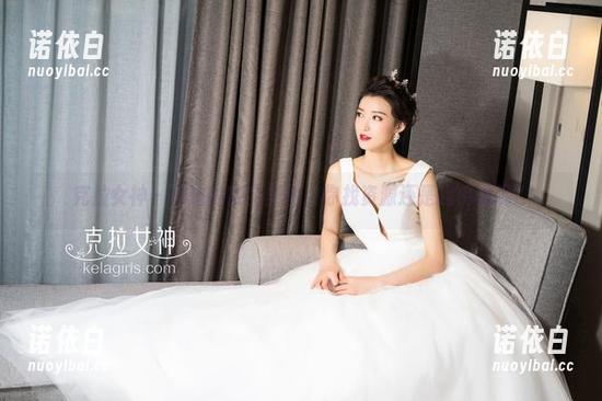 克拉女神-周迪 克拉女神 - 周迪的镂空美图,你找资源还是找桃桃呢?
