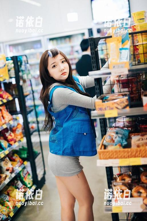 孙乐乐(손예은)：这可不是普通的白衬衫，资源有点懵！