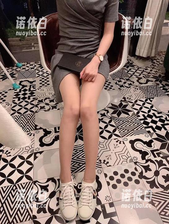 小仙女ELaine 微密圈 - 小仙女ELaine的白裙合集,穿衣风格一言难尽
