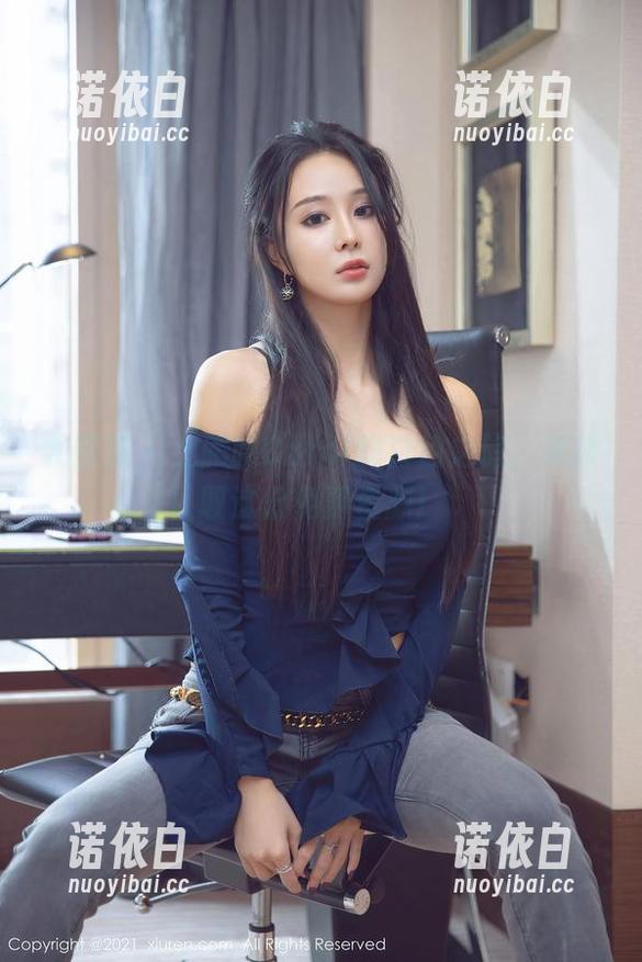尤蜜荟-土肥圆Carol 尤蜜荟 - 土肥圆Carol的白色之旅,来获取这份免费资源!