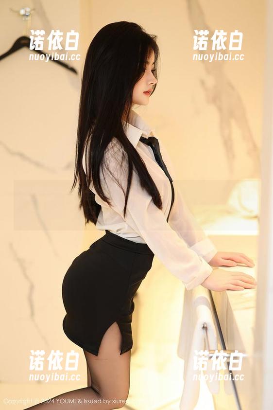 尤蜜荟 - 蕾丝酱与奶油米：最新写真令人忍俊不禁的搭配！
