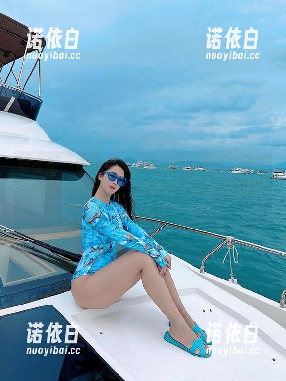 张老师 微密圈 - 实话实说,张老师的每年一次足球篮球“私拍”,资源技巧可以考虑研究一下。