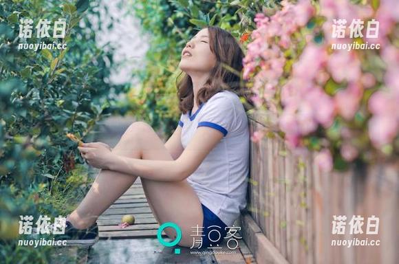 推女神 - 陈思琪的写真无圣光，足部视角能秒杀我的打工人梦！