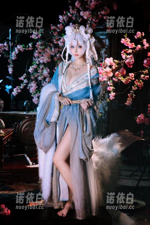 樱井小莜 比基尼合集青年版:樱井小莜轻轻一撩,诶,这姿势还挺绝的!