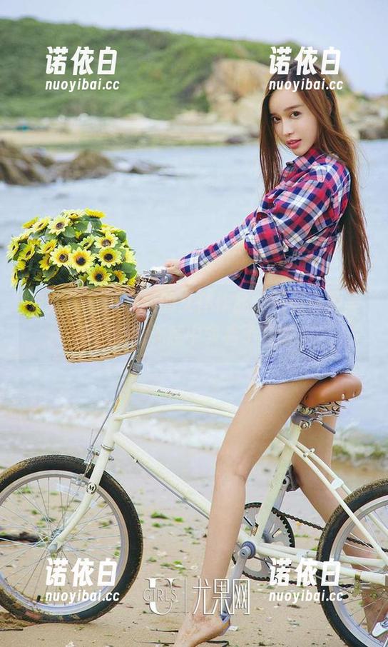 爱尤物 - 芮晓颖的女仆作品，竟有这种美图，让我无意中多看了几眼！