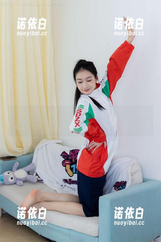 物恋传媒-小晴 物恋传媒 - 今日份运动少女精选:小晴挑战,究竟是谁的身姿更拿得出手?