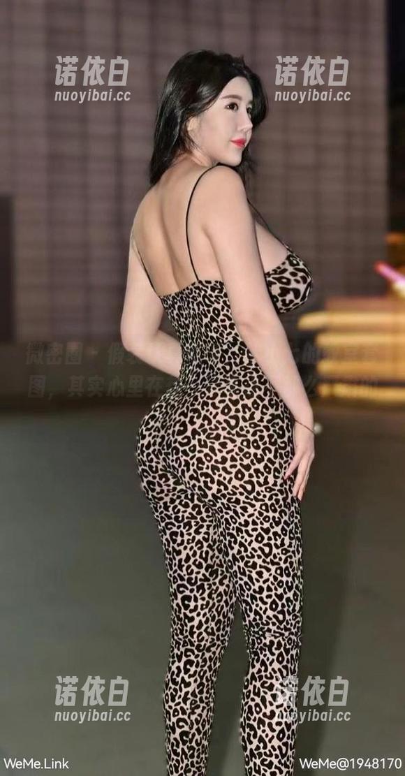 猪小七 微密圈 - 假装认真听课,猪小七的教室套图,其实心里在想…分享点不那么严肃的!