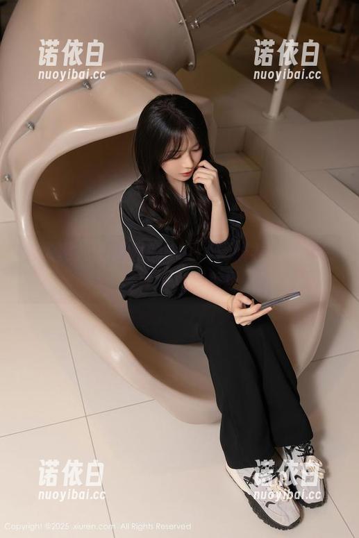 秀人网-Carol周妍希 秀人网 - 原图里的Carol周妍希,竟让厨房变身私家秀场