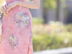 秀人网 - 在安然maleah的泳池里，无需圣光，图集里有的是味道