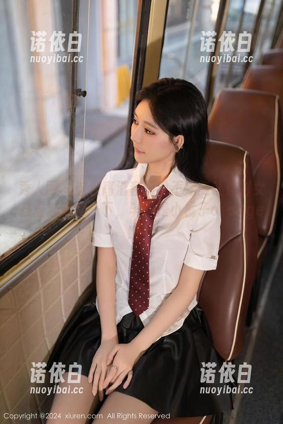 秀人网 - 这组高清套图说不定能让你对女孩重新定义一下，毕竟是小橘子orange啊！