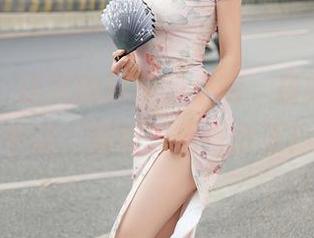 秀人网 - 这次的就是阿朱啊，最新写真集中让‘姐姐’化身女王！