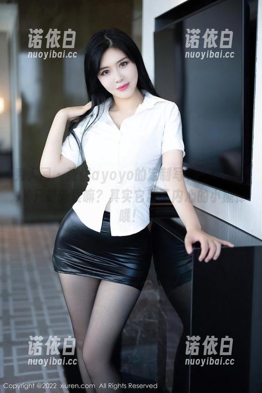 秀人网-张优ayoyo 秀人网 - 张优ayoyo的定制写真,你以为JK只是外表嘛?其实它藏了内心的小旋律哦!