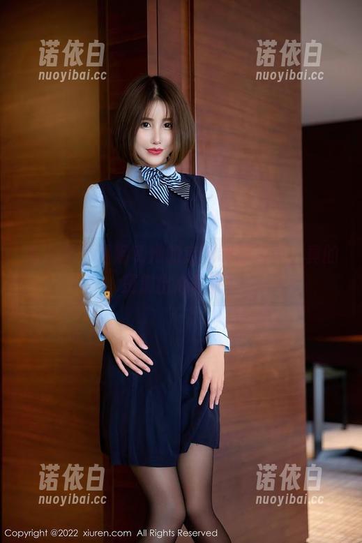 秀人网 - 温妮和她的定制制服写真，真的是别出心裁呢！