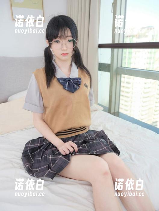 紧急企划-小婕 紧急企划 - 透过小婕的美图,发现了那个恶魔般的自己。
