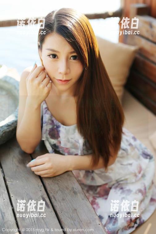 美媛馆-小兜儿 美媛馆 - 小兜儿这组定制的白色作品,真想说,她就是夏天的‘冰淇淋梦’!图片里也有淡淡甜味。