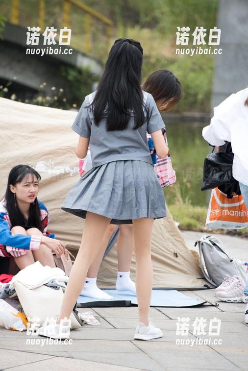 魔镜街拍 魔镜街拍的啦啦队小姐姐图包,街头风潮不止步!