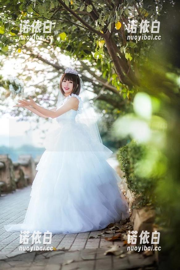 鳗鱼霏儿 鳗鱼霏儿的写真之旅:在圣人惠的和服中游泳